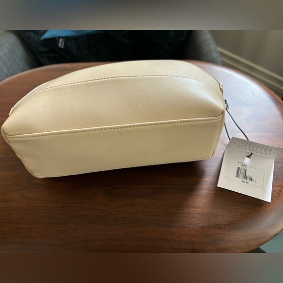 BNWT DKNY Makeup Cosmetic bag. Large. Neutral tan beige. New with tag. - Picture 6 of 7